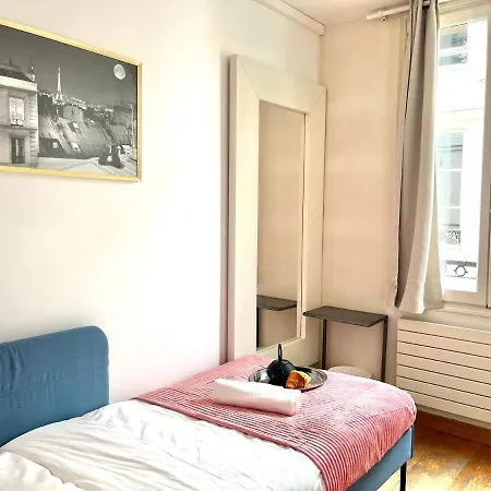 Urban Appartment In The Marais *