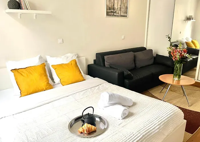 Cosy In The Marais District Апартаменты