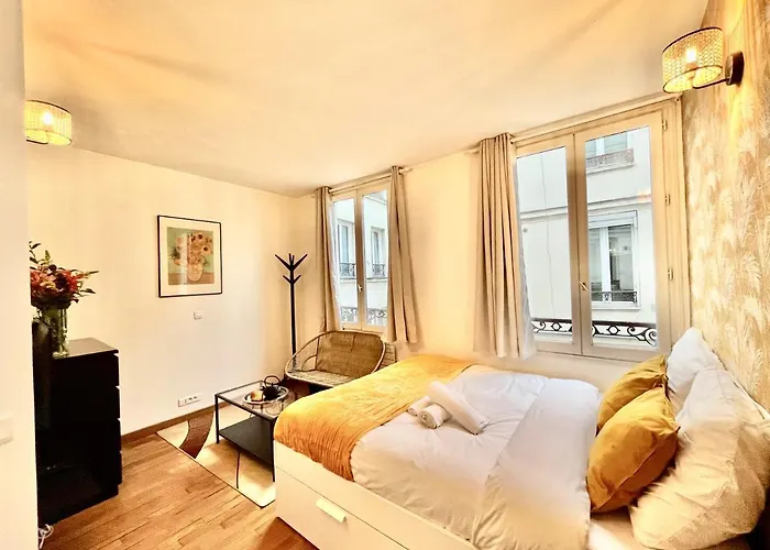 Cosy In The Marais District